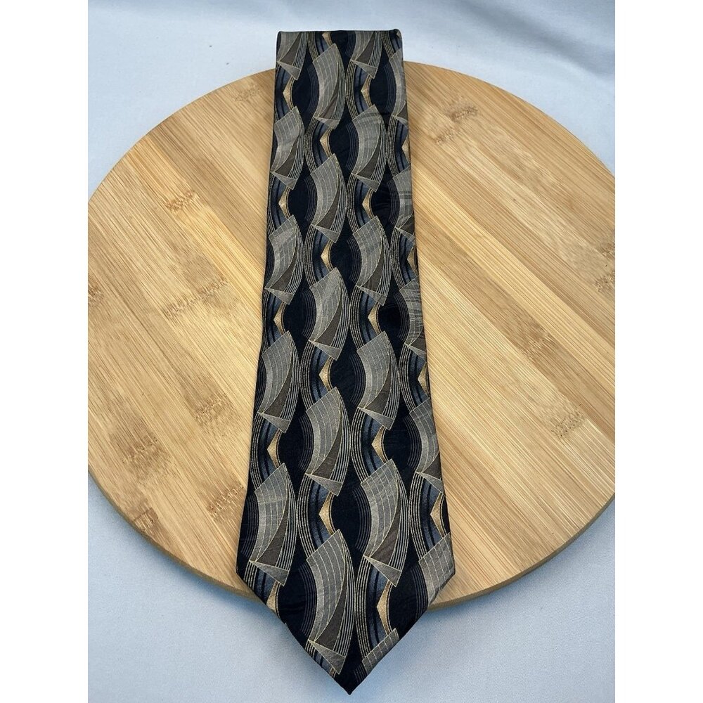 Giovanni Seta 100 % Silk Hand Sewn Tie Multicolor 56" Long
